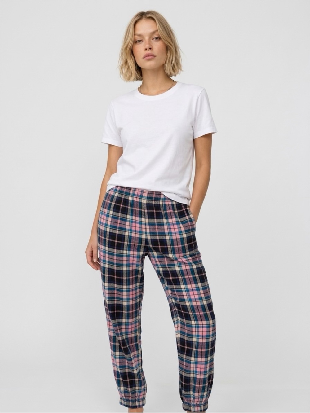 Victoria's Secret Pink & Navy Plaid Pajama Pants